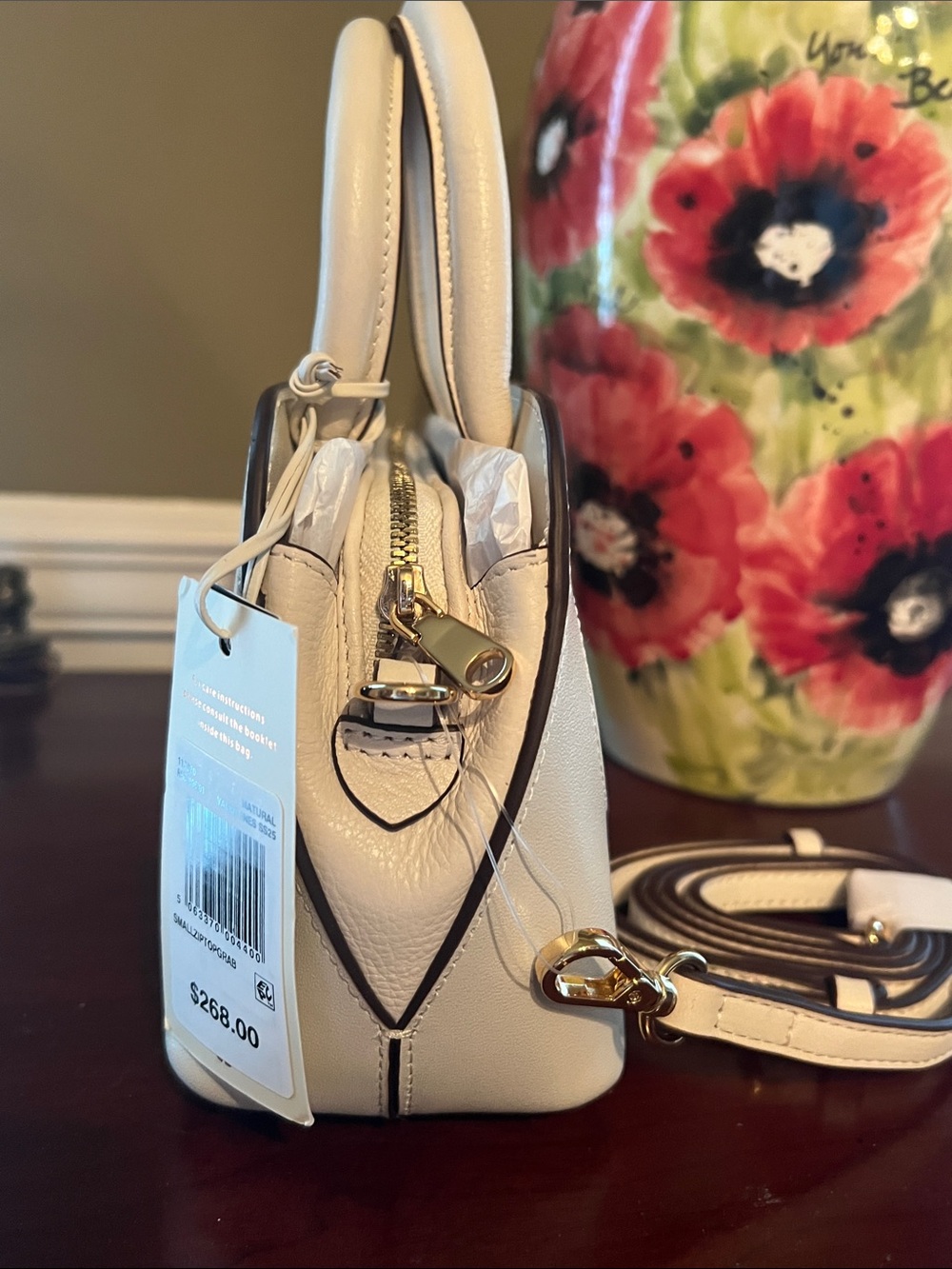 RADLEY LONDON Cream Satchel with Red Heart Appliqués - Picture 9 of 12